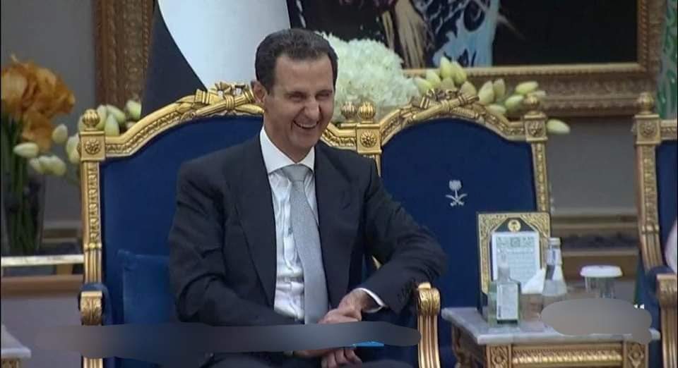 كيف يمكن لقمة عربية أو إسلامية أن تندد بوحشية اسرائيل و تدين ممارساتها الإجرامية ضد الفلسطينيين؛ وفي عضويتها مَن كانت ممارساته أشد وحشية على السوريين و على الفلسطينيين  ايضا قمة العار