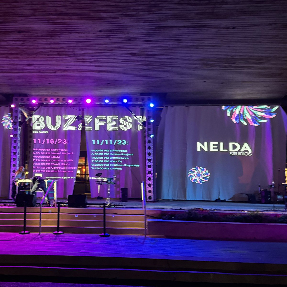 We had a phenomenal time at Bee Cave BuzzFest last night! Join us tonight from 6-10pm at the Hill Country Galleria for night 2. 🎶 🌟