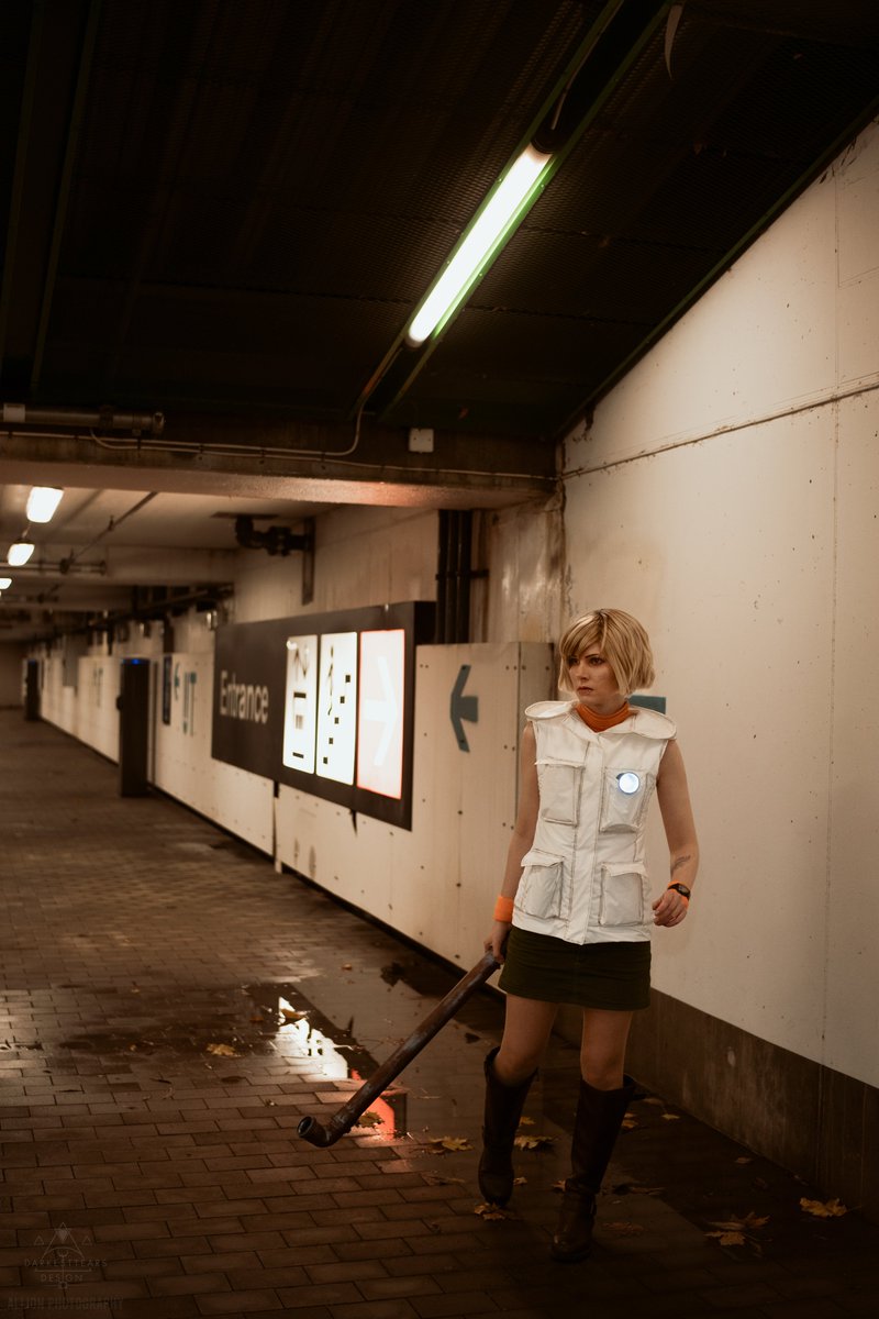 Anyway Allion took some cool photos of my Heather last weekend at ComicCon STHLM ✨