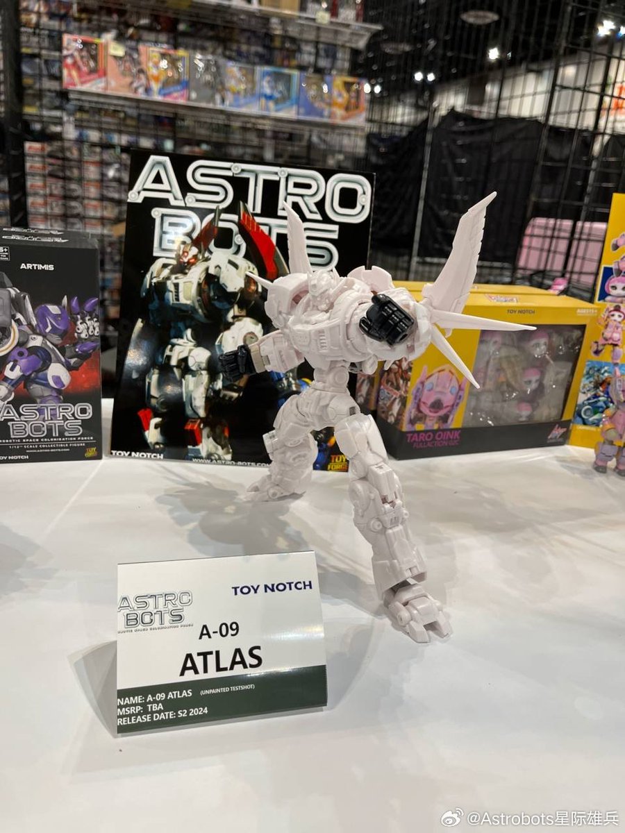 Aaron Thomas tweet media