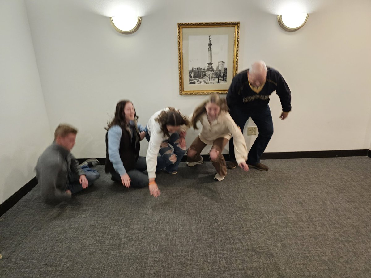 MysteryCafe_Ind's tweet photo. In this story the folks were told they were to have their picture taken but they were to die instead. See them have fun by falling to the ground. Notice one of them ends up lying on another.
It’s fun. Come for the fun.
#indytheater #indianapolis #thingstodoinindy #murdermystery https://t.co/xsorJfiFdQ