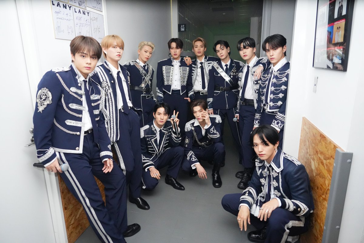 JO1写真 2023 JO1 1ST ASIA TOUR 'BEYOND THE DARK' LIMITED EDITION ー IN