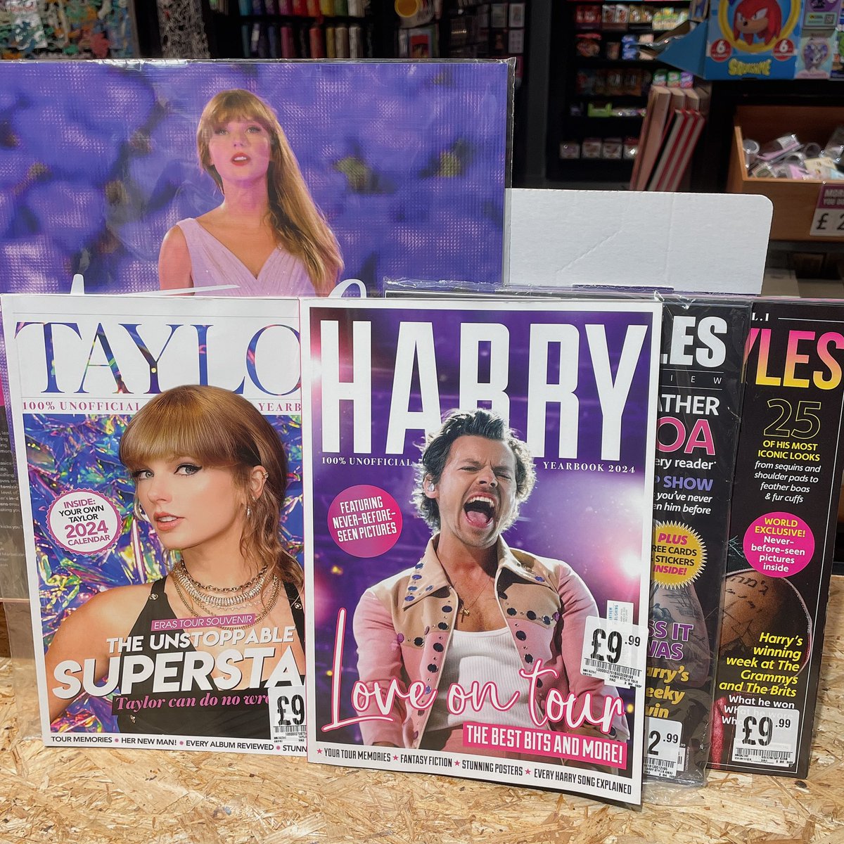 CALLING ALL SWIFTIES AND HARRY STYLES LOVERS 💘 Check out our magazines full of content, pictures and posters! 💓 #hmv #hmvstaines #taylorswift #harrystyles