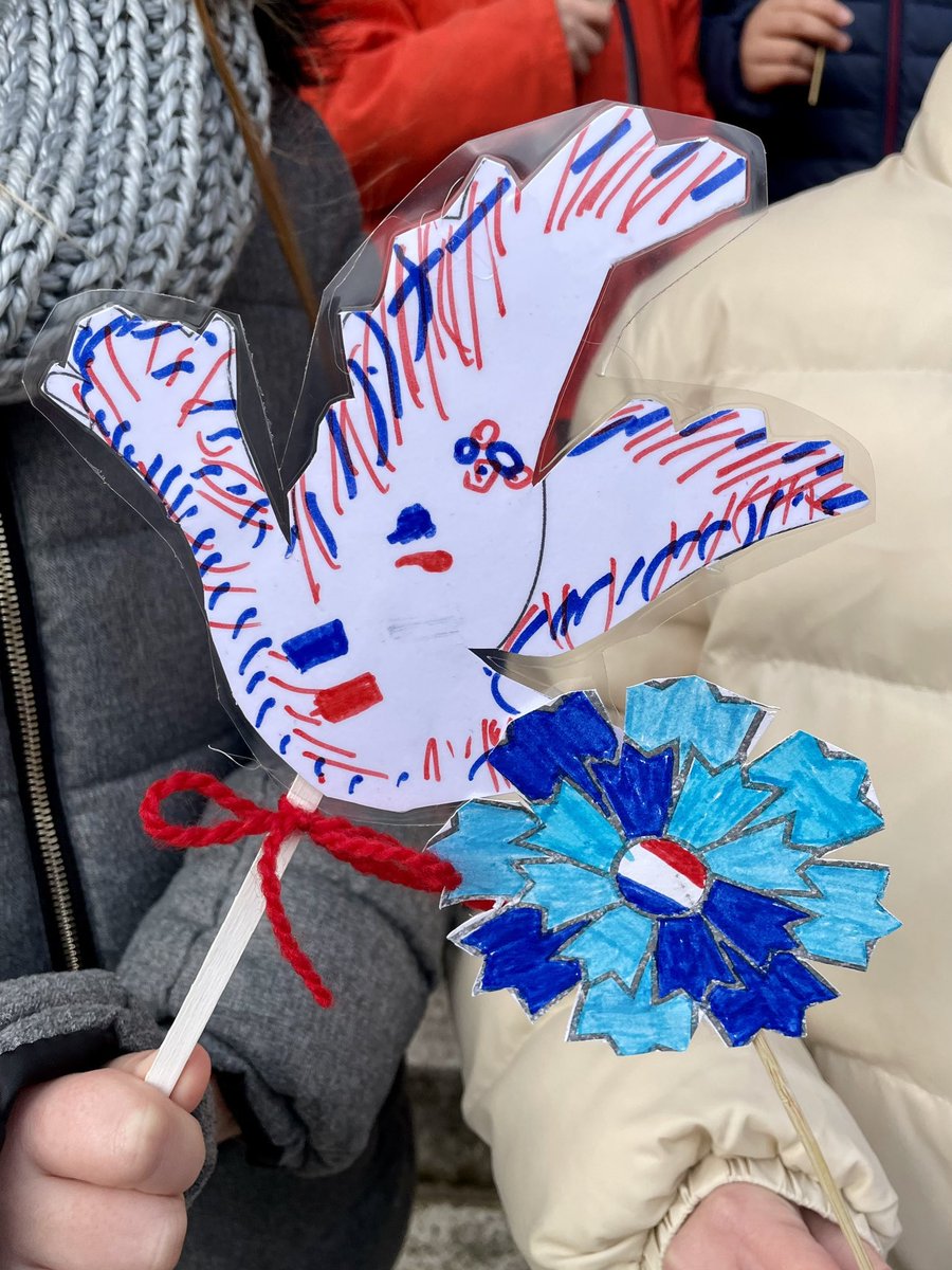 BenoitWatrin's tweet image. Commémorations du 11 novembre ce matin à Bouligny et Spincourt . Merci aux différents participants pour leurs présences.
Bravo aux enfants pour avoir aussi bien entonné la marseillaise ainsi qu’à Jules 15 ans et nouveau porte drapeau de Spincourt 👏.