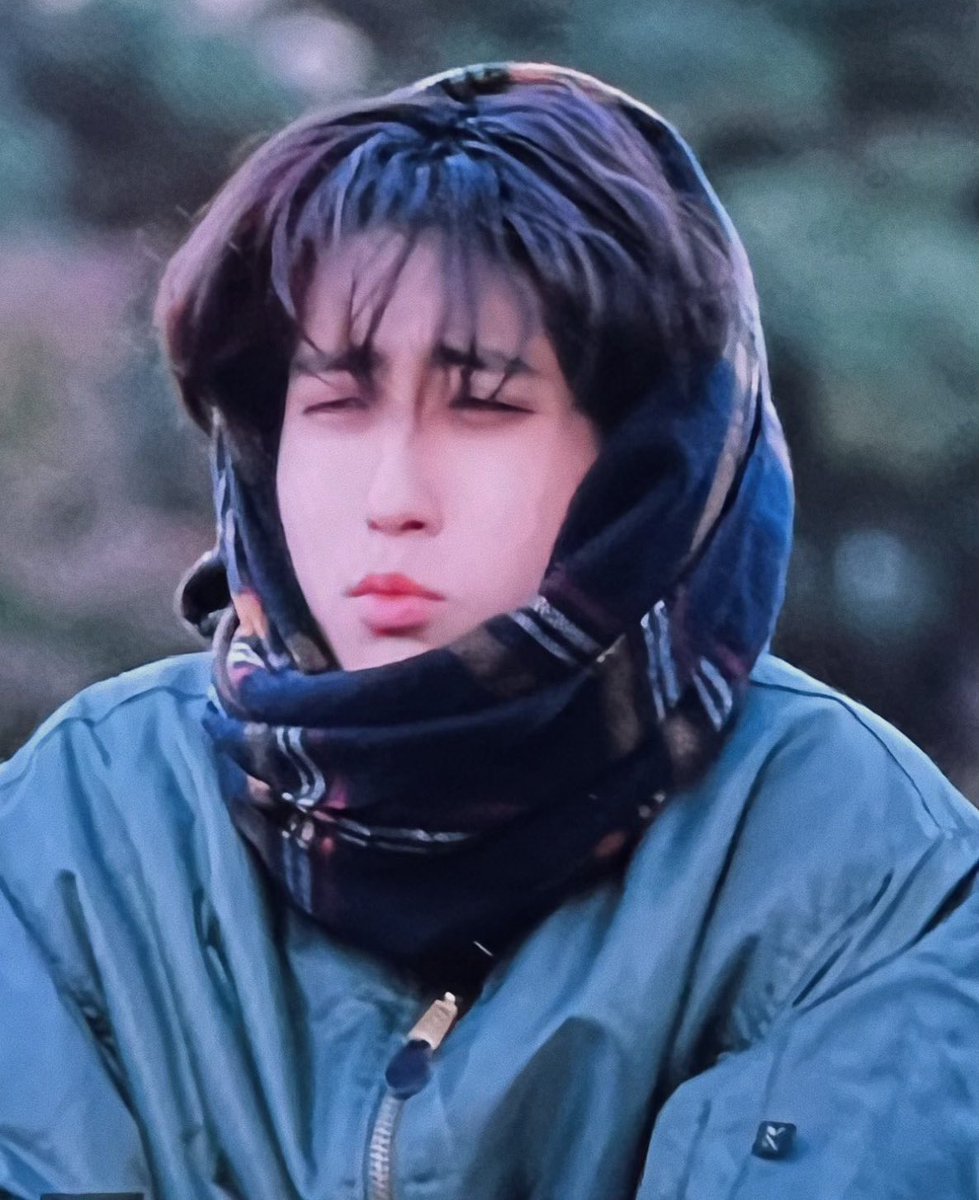 h922js's tweet photo. his job is just baby girl https://t.co/L8DlplZuU8