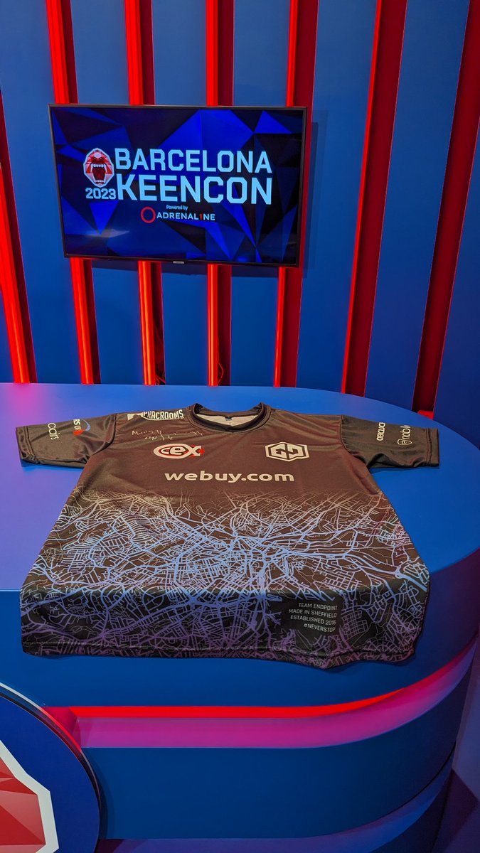 KeenconGaming's tweet image. GIVEAWAY! 🎁 Win the official @TeamEndpoint kit with @Av3kk signature and the #cactusdamage t-shirt

To enter:
✅ RT this tweet
✅ Follow @KeenconGaming, @Adrenal1ne_events and @TeamEndpoint
✅ Comment below

Winner will be announced at the end of the day!

 #BarcelonaKeenCon2023