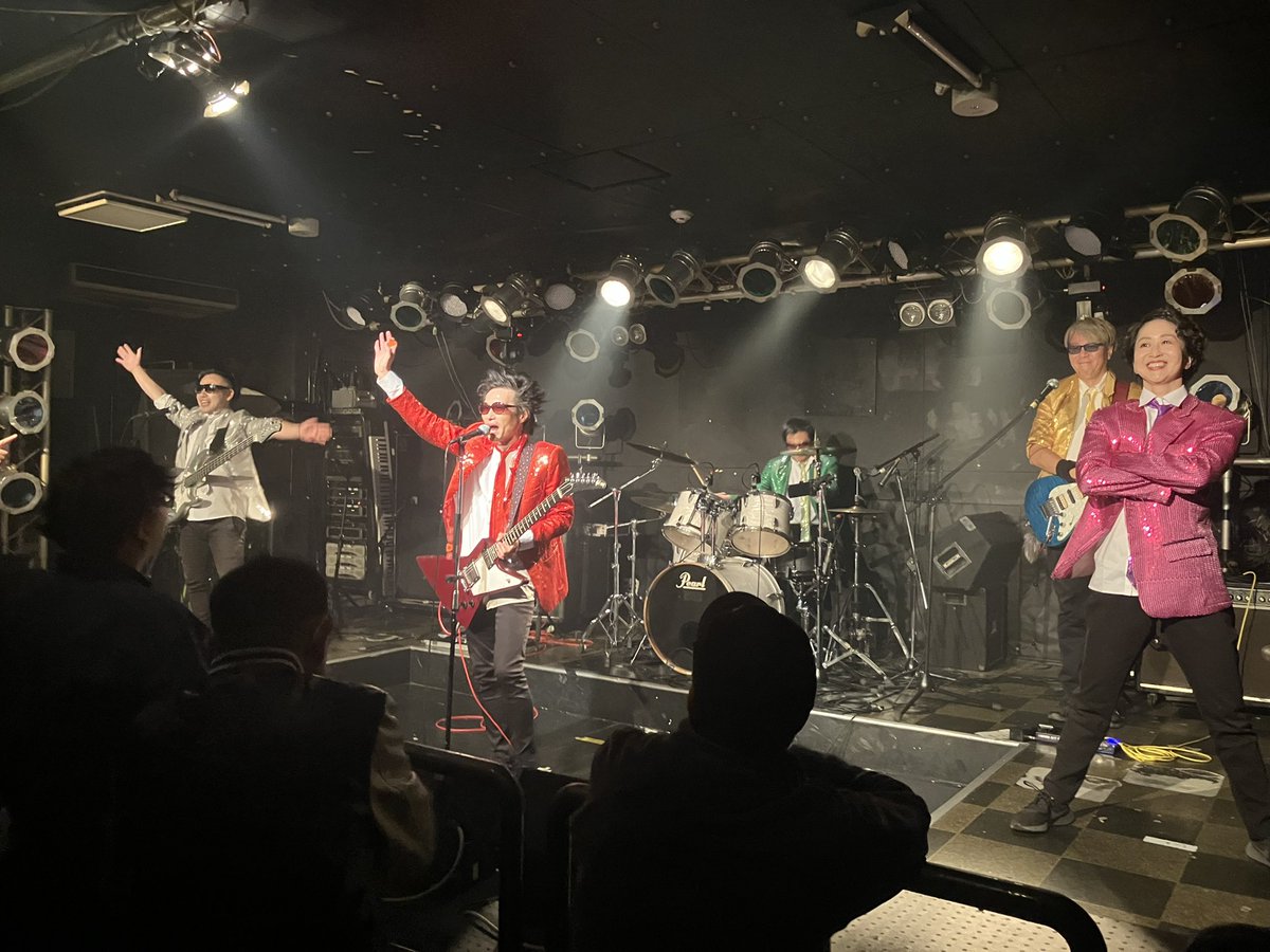 CLIFFJOHN13's tweet photo. 21世紀音楽隊のライブに行きました〜 https://t.co/pGD3Zaq1Pr