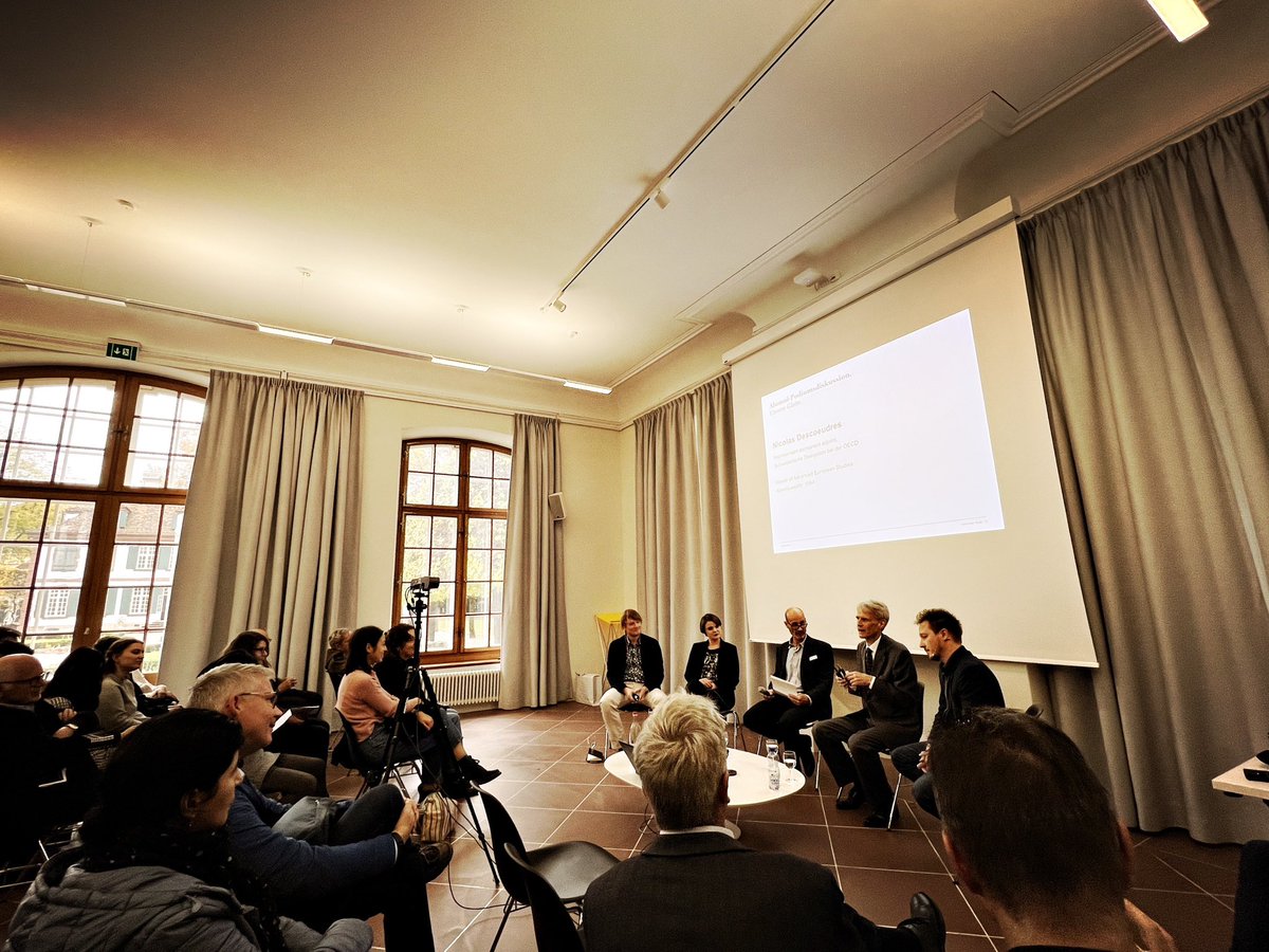 Philipp Jordi 💙💛on 🦋 (@philippjordi) on Twitter photo Ein schöner Anlass zum 30-jährigen Jubiläum 🎂 des <a href="/Europainstitut/">Europainstitut Basel</a> in #Basel: eine Podiumsdiskussion mit Absolventen/innen aus allen drei Jahrzehnten. Ein schöner Anlass zum 30-jährigen Jubiläum 🎂 des <a href="/Europainstitut/">Europainstitut Basel</a> in #Basel: eine Podiumsdiskussion mit Absolventen/innen aus allen drei Jahrzehnten.