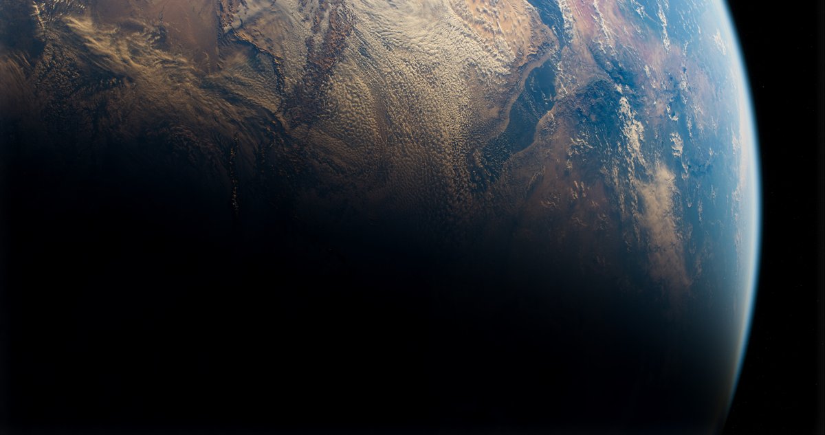 Fun with Blender. 4k renders if you need new wallpaper.

#b3d #space #3d #blender