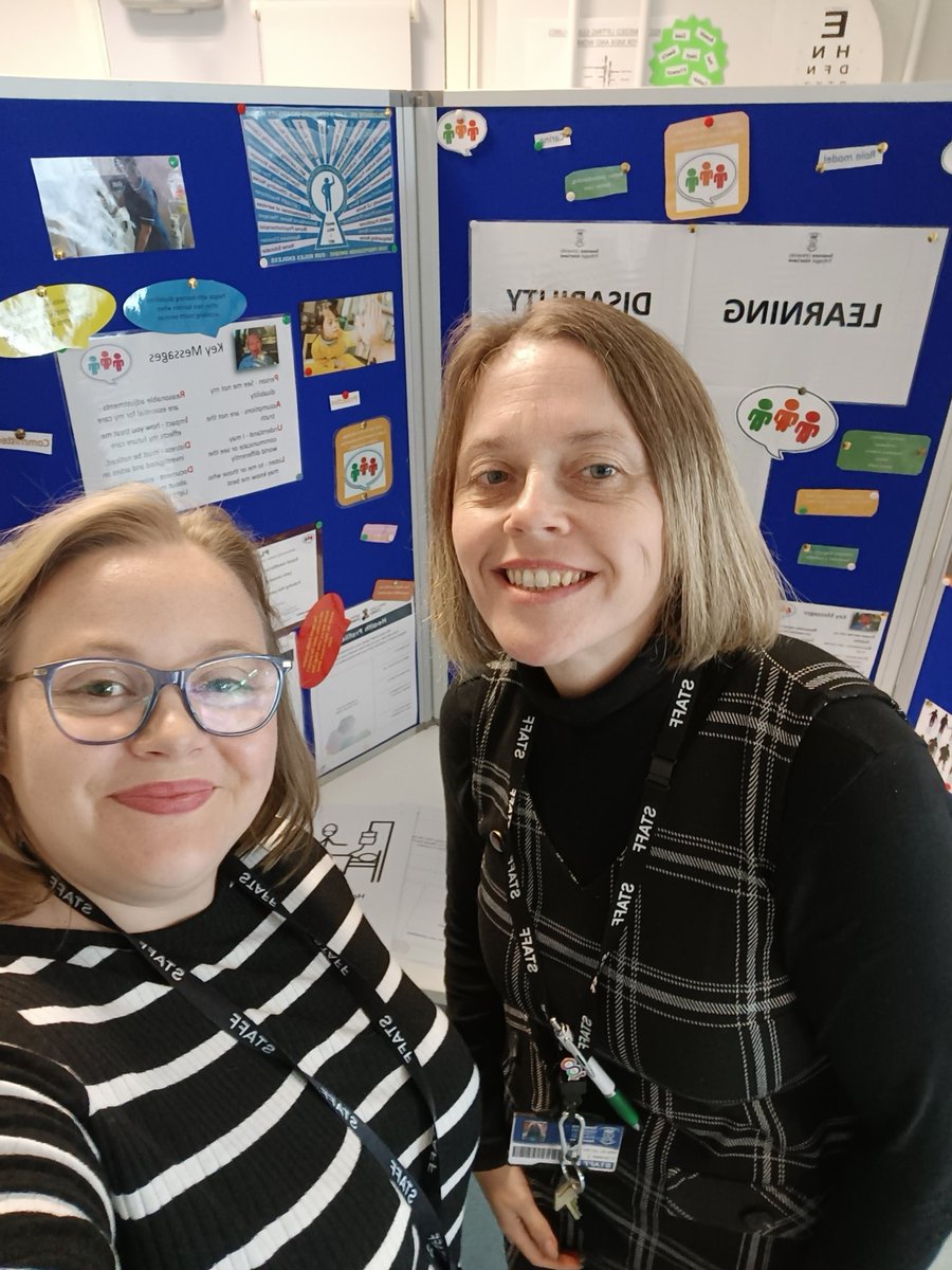 Letting people know we do Learning Disability Nursing @SwanseaUni @ElizabethHayday Open day- spreading awareness ❤️ #RNLD #LDnurses always helping people to live their best lives 💃🎉