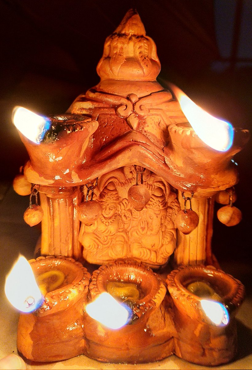 Shubh Deepavali
🪔🕉️🎆

#VocalForLocal
#MadeInBharat