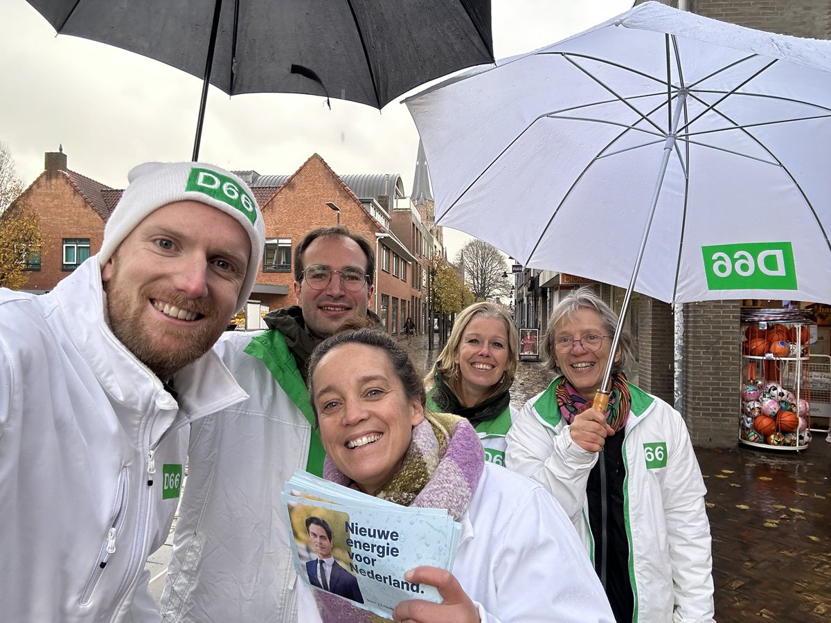 Door weer en wind!
Super dat <a href="/ChristiaanPons/">Christiaan Ponsen</a> en Rogier ons kwamen helpen.
#tk2023