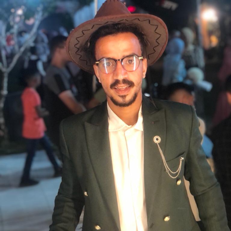 الاحترام لا يكلف شئ لكنه 👌🏻🤍
يعني الكثير 🥰👌🏻🤍