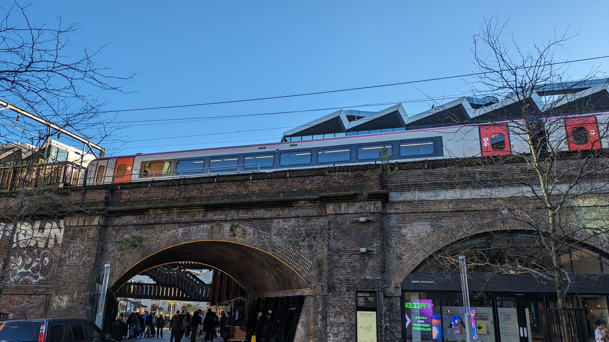 rhyssmith55's tweet image. Spotted this @tfwrail #Class175 at Camden, London by pure surprise! It's a bit far from home
