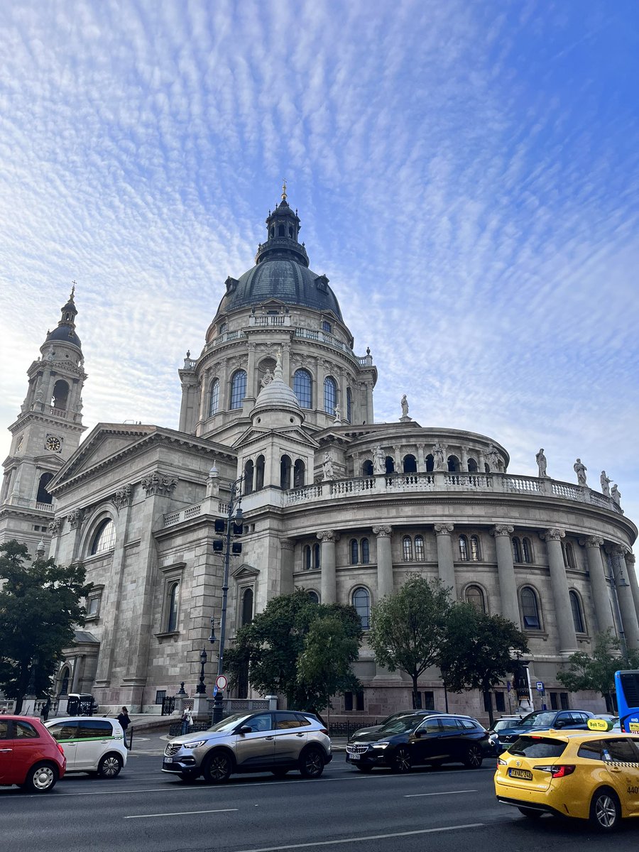 Claire_Connor34's tweet photo. So happy to have chosen Budapest for my #Erasmus year! Having the most amazing year in this beautiful city. https://t.co/g5gZPS3WIu