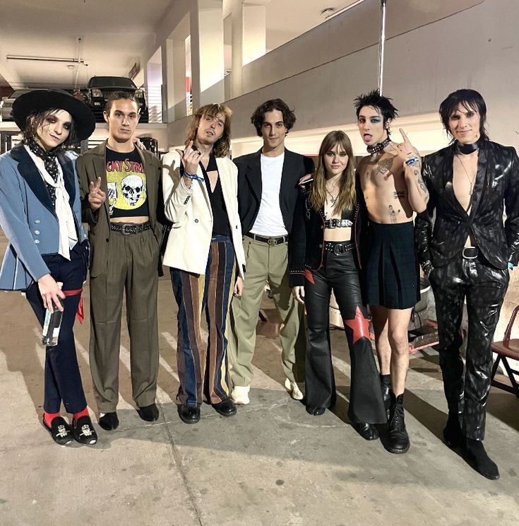 fevernightmares's tweet image. this photo will have to be studied as historical records that made an impact on society