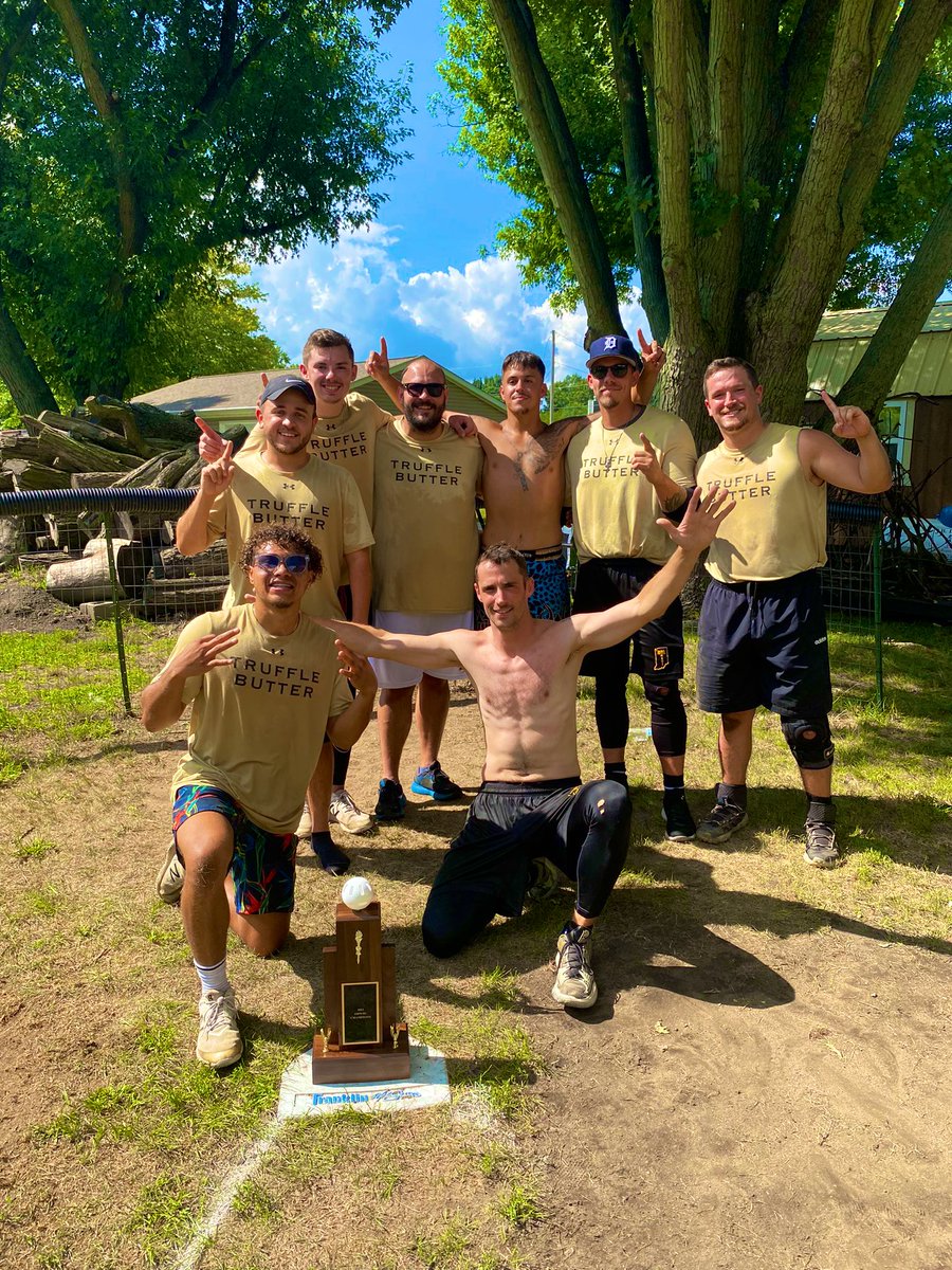 W_G_III's tweet image. it was a honor to represent Butter Nation the last 2 years! from building friendships to winning a championship 2 times was just a blessing to be apart of and something  I will always cherish. Butter Nation thank you! #SPREADIT 🧈