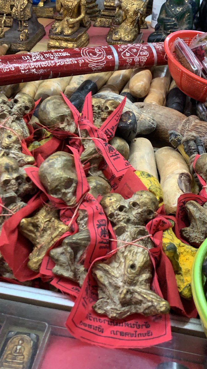 閲覧注意】今日は呪物市場に行って、胎児のミイラ化したお守り