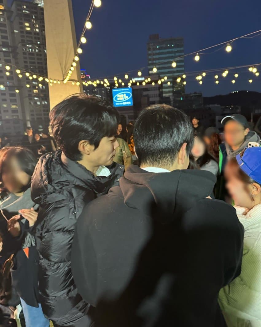 02959's tweet photo. 류준열 나이키 러닝 행사 https://t.co/DNCTKkVbqf