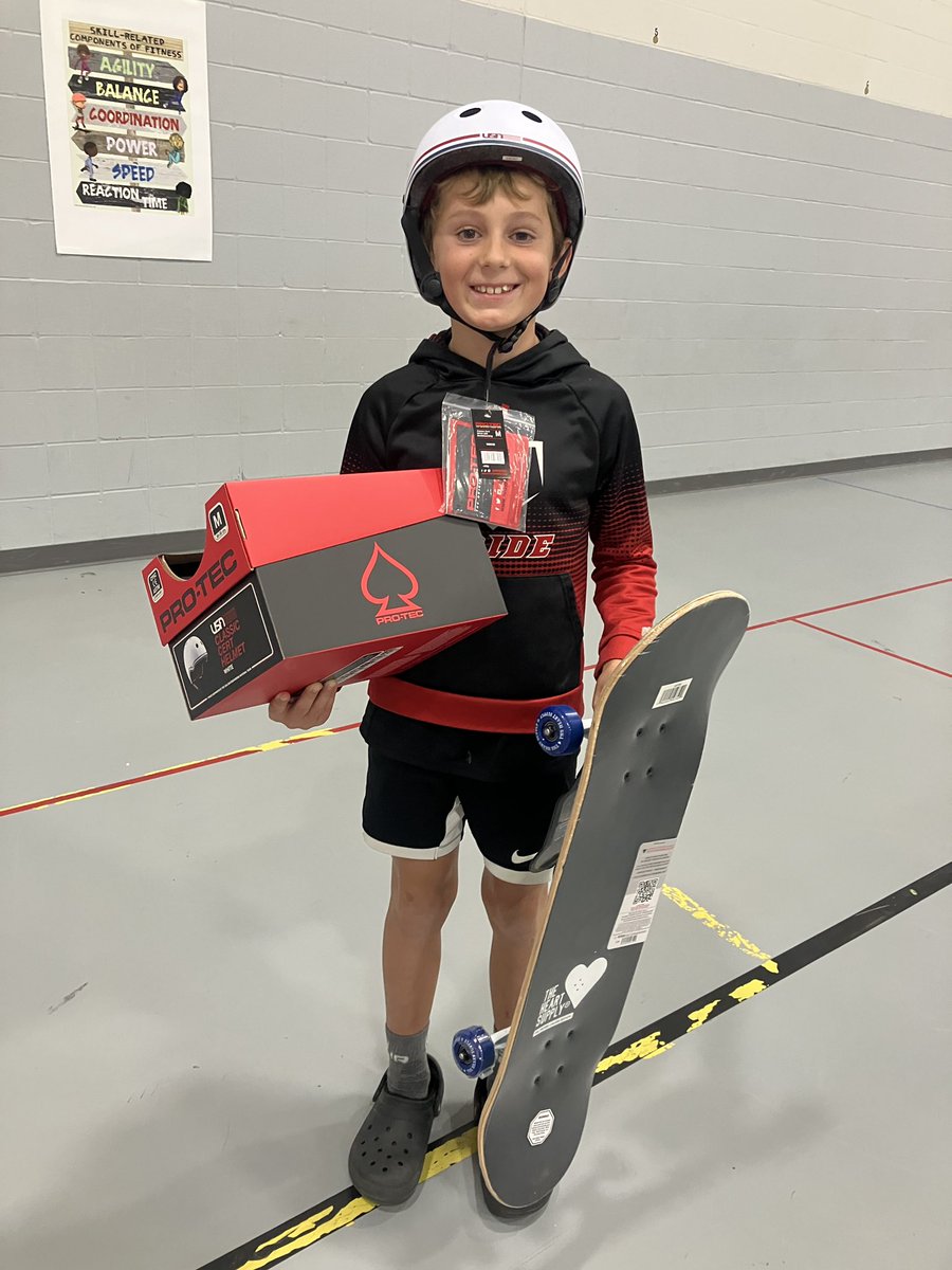 Thanks <a href="/Sk8DSM/">SkateDSM</a> and <a href="/USASkateboard/">USA Skateboarding</a>! Our 3rd and 4th grade students are excited to learn something new, set a goal and have fun in our community! #LeadCareInspireAchieve
<a href="/AnkenySchoolsCE/">Community Engagement</a>