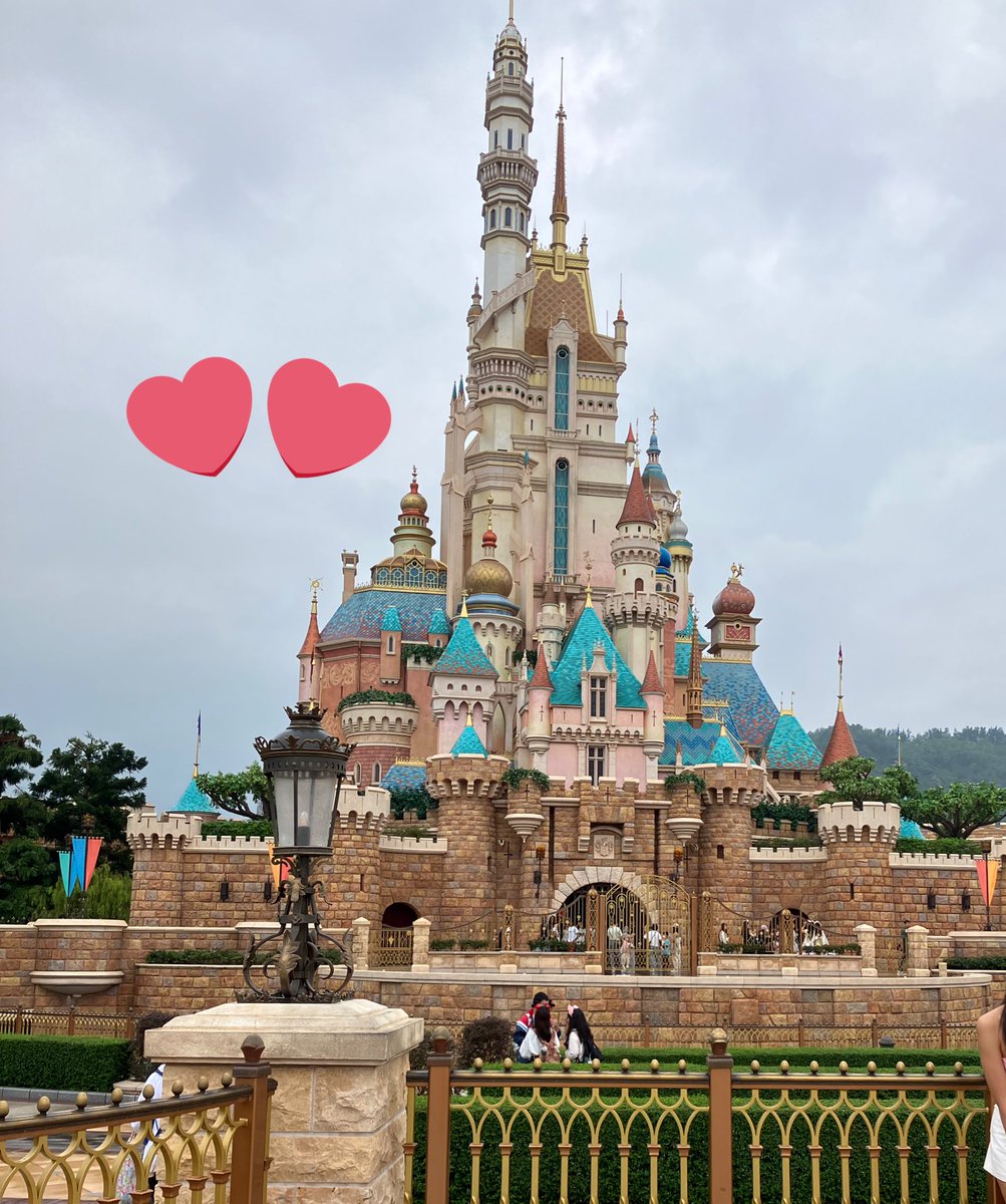 tmjtgw's tweet photo. 香港ディズニー素晴らしかった。。
モーメンタスもう一度観に香港行きたい🇭🇰
飲茶も美味しいし、気候も日本と比べて暖かいので、この冬香港へ行ってぬくぬくしたい☕️

#UO10withU https://t.co/zu65qwiHVO