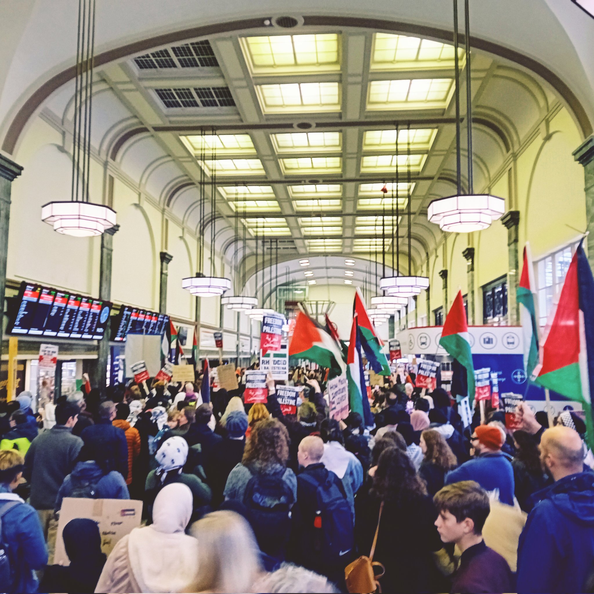 Free Stock photo of Building at Cardiff Central Station