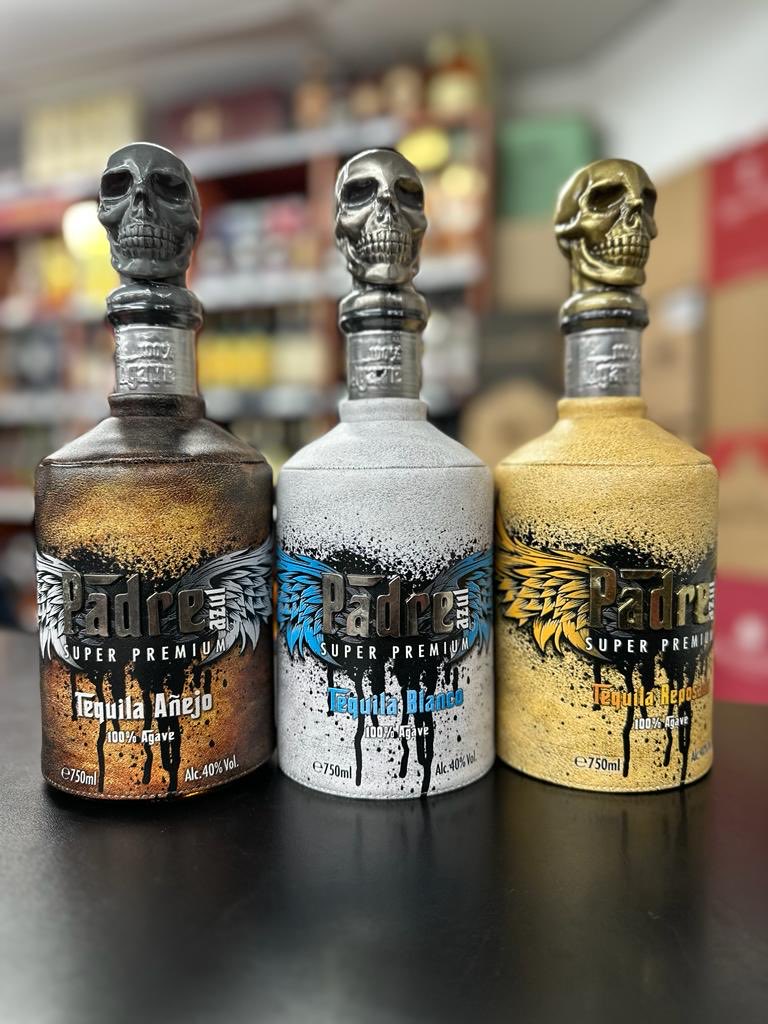 Just landed in Cape Town ⁦@liquorcity⁩ ⁦<a href="/ezra_benjamin/">ezra benjamin</a>⁩ ⁦<a href="/PadreTequila/">Padre Tequila</a>⁩ #tequila#agave
