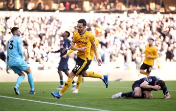 Extended HLs: Wolves v. Tottenham Matchweek 12