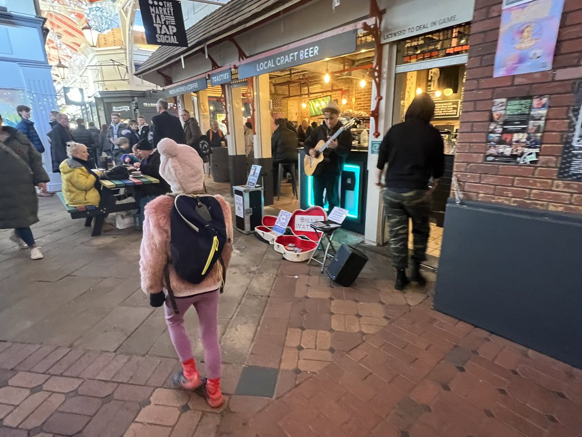 Rowan Waller (@waller_rowan) on Twitter photo Date with the little’un… footie practice, bus in, #streetfood, <a href="/MuseumofOxford/">Museum of Oxford</a> (which included a bit about the Cutteslowe Walls), hot choc and coffee, even a bit of live music at the covered market… and to top it off, <a href="/OxCityFC/">Oxford City FC</a> are at home… heading there now! Great Saturday Date with the little’un… footie practice, bus in, #streetfood, <a href="/MuseumofOxford/">Museum of Oxford</a> (which included a bit about the Cutteslowe Walls), hot choc and coffee, even a bit of live music at the covered market… and to top it off, <a href="/OxCityFC/">Oxford City FC</a> are at home… heading there now! Great Saturday