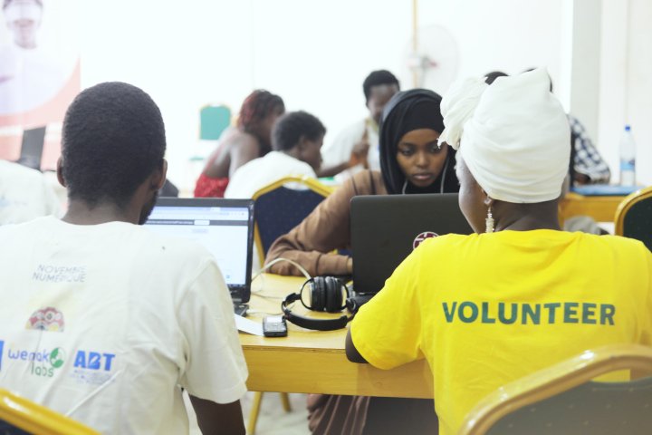 NovNumerique's tweet photo. Dernier virage des activités de la 5e édition du #BlogCamp235, par la présentation de quelques échantillons des billets écrits ✍️par les participants. Un grand merci aux différents intervenants. 🙏
Rendez-vous à tout à l'heure pour le Talk Blog.
#NN9 https://t.co/YMM3ERMdZq