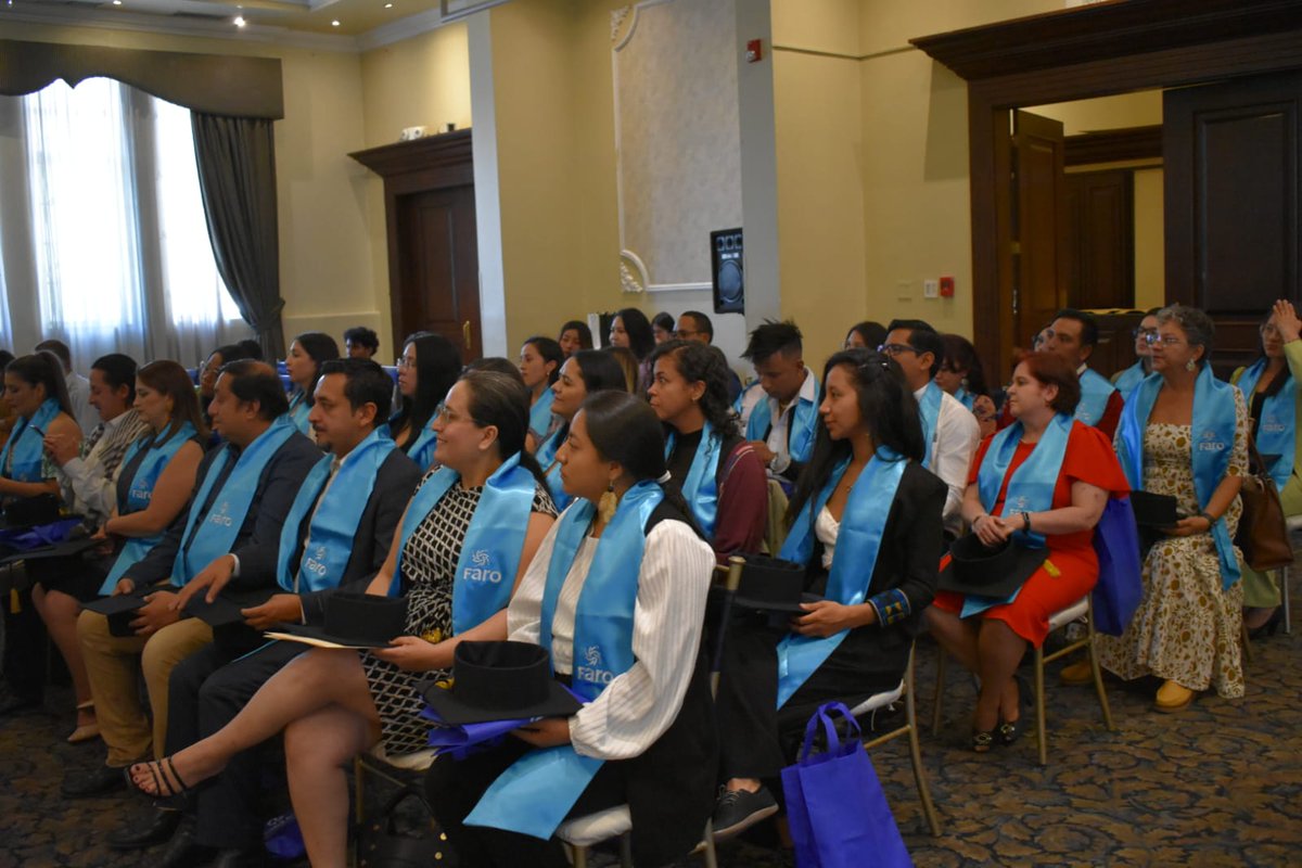 FARO_org's tweet photo. #Incideando |🎓 Inicia la ceremonia de la 1°cohorte de graduados de la escuela para organizaciones activas, implementado por @FARO_org, gracias al apoyo de @NEDemocracy, que brindó herramientas teóricas y prácticas a las #OSC en torno a la incidencia en lo público. https://t.co/zqYkIHhd82