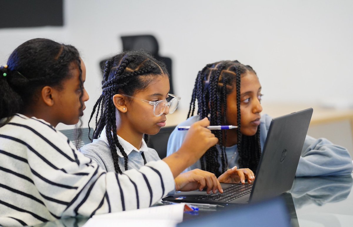 DanEnergyET's tweet photo. Algorithm and coding: Learning the way of digital technologies! #SatCoding @DanEnergyET https://t.co/OCRj78LTFq