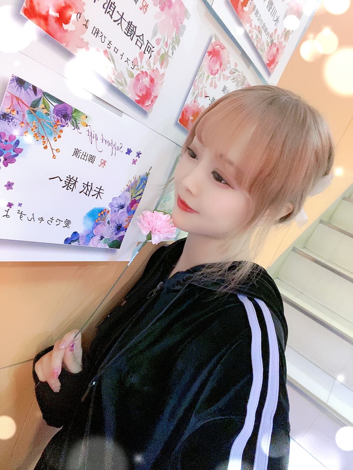 F-qWFA_agAAw0Bn?format=jpg&name=orig