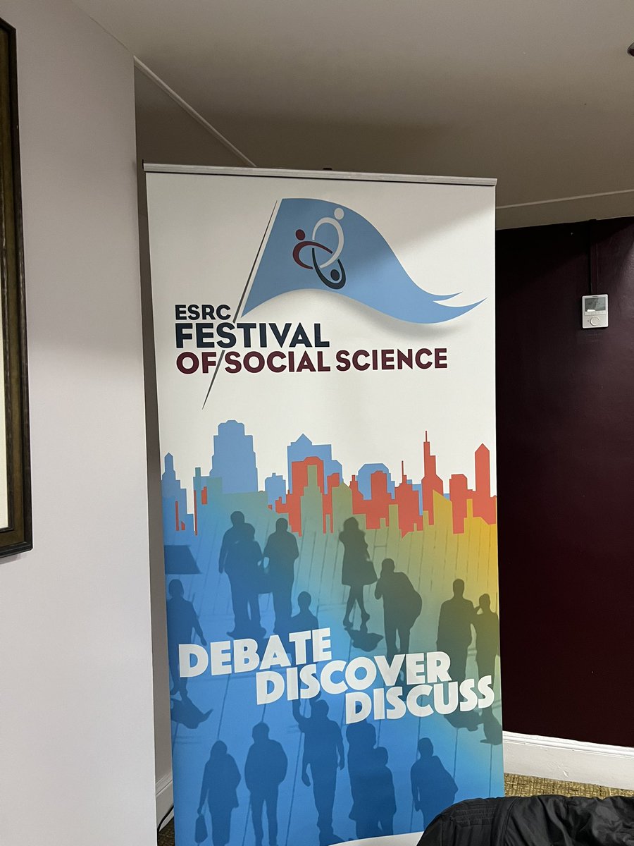 Xiaofan_Zhou_'s tweet image. So pleased to attend the #DECE Research Festival ! Great experience!