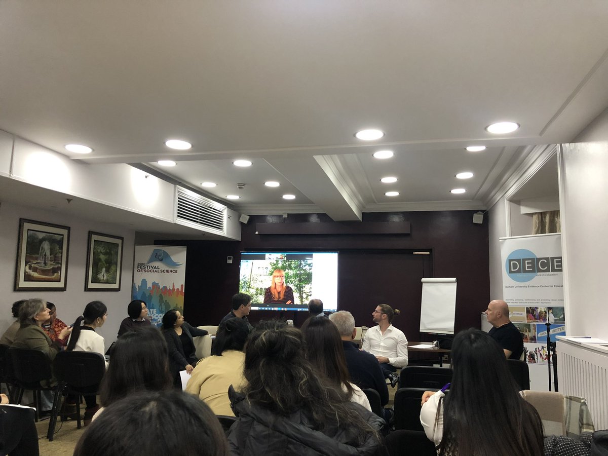 Xiaofan_Zhou_'s tweet image. So pleased to attend the #DECE Research Festival ! Great experience!