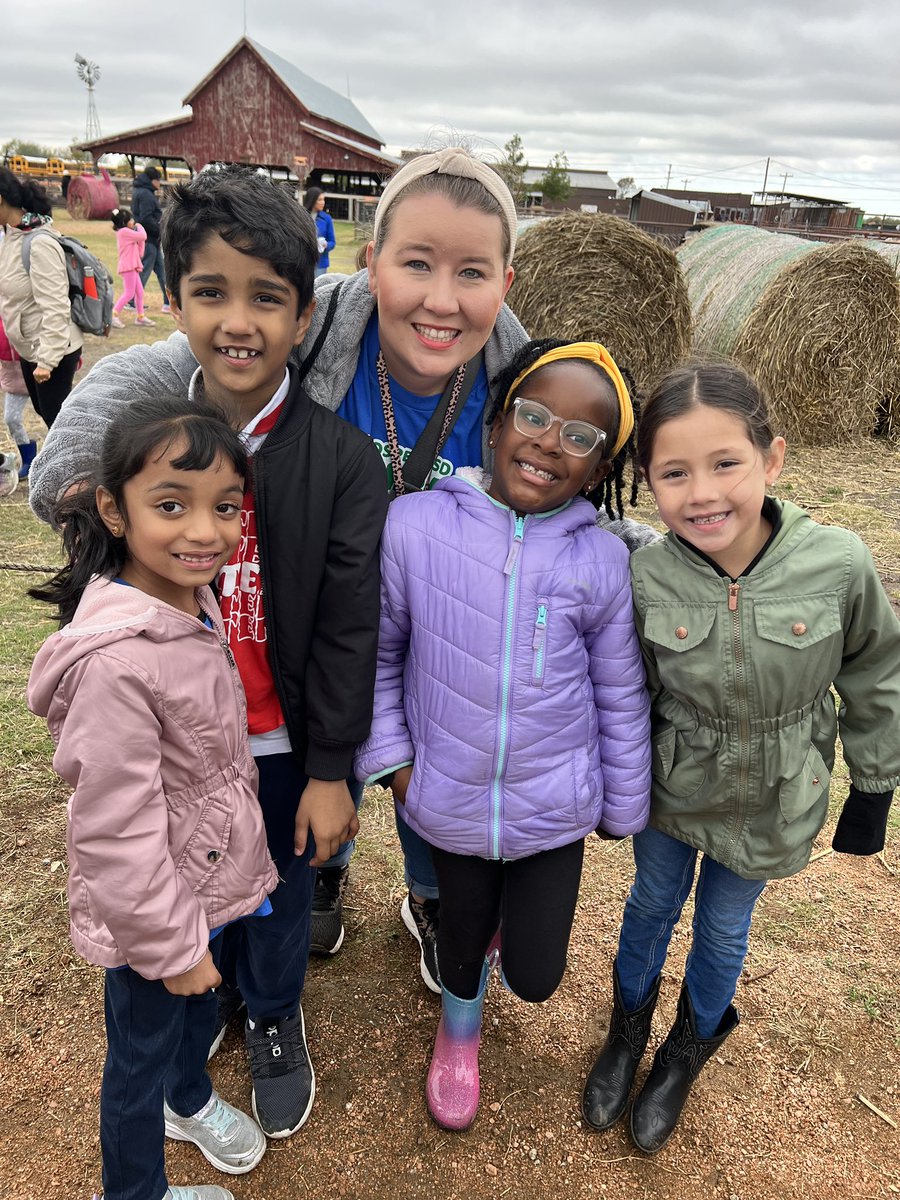 First grade had the best time at the pumpkin patch! Thankful for my sweet firsties #stuberelementary #thatstubervibe
