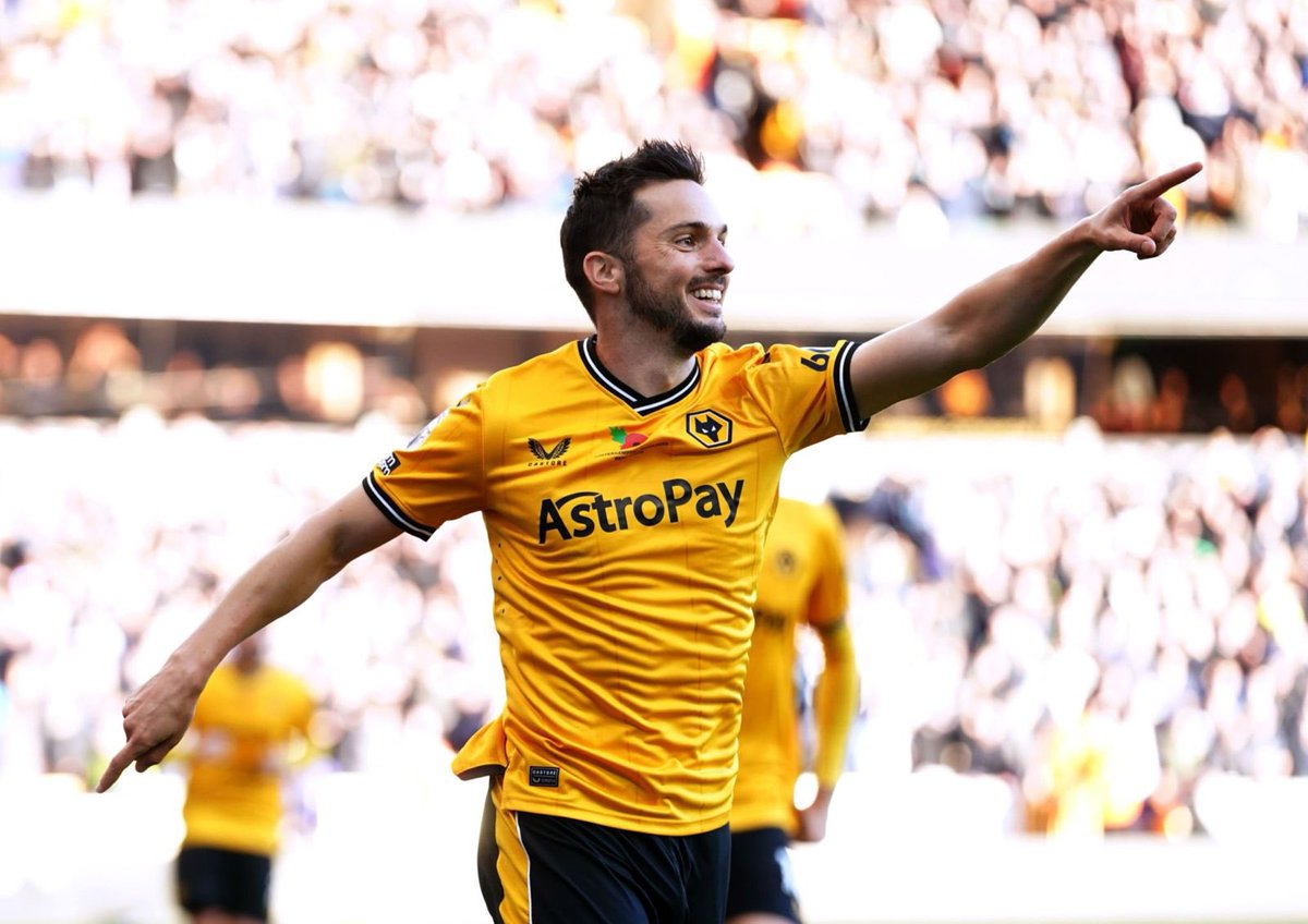 Pablosarabia92's tweet image. Never give up 🫡 Let’s go @Wolves 🐺🧡 +3