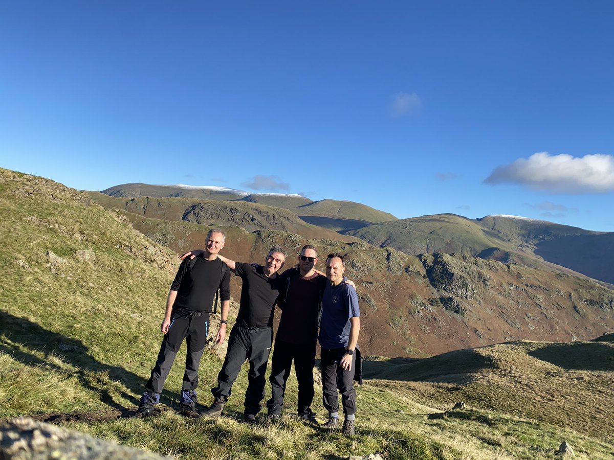 DarrenWarneford's tweet photo. Fab day walking from
grasmere - langdales pikes circular walk with a great bunch. Back just in time to watch the #bornew game @NUFC @TweediesBar https://t.co/afLYs4sWNJ