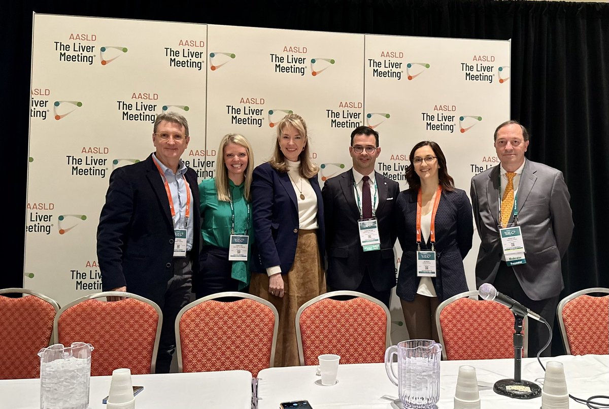 A great morning spent in our portal hypertension and #ACLF Joint SIG programming #TLM23 @AASLDtweets Pictured: Our all-🌟 ACLF lineup @acv69cardenas @DrJackieOleary @dean_karvellas @BloomPringle #FrancoisDurand