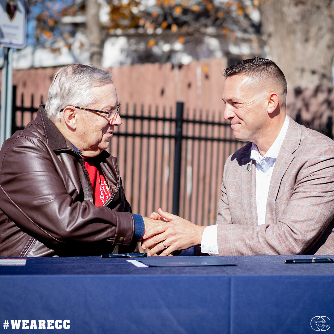 📸: Scenes from Friday's Columbia College #VeteransDay Ceremony

Thank you to President of the MO National Guard Association Chris Powers &amp; Public Affairs Officer/Military Historian with Silver Star Families of America Jeremy Amick for attending/speaking at the event❗

#WeAreCC
