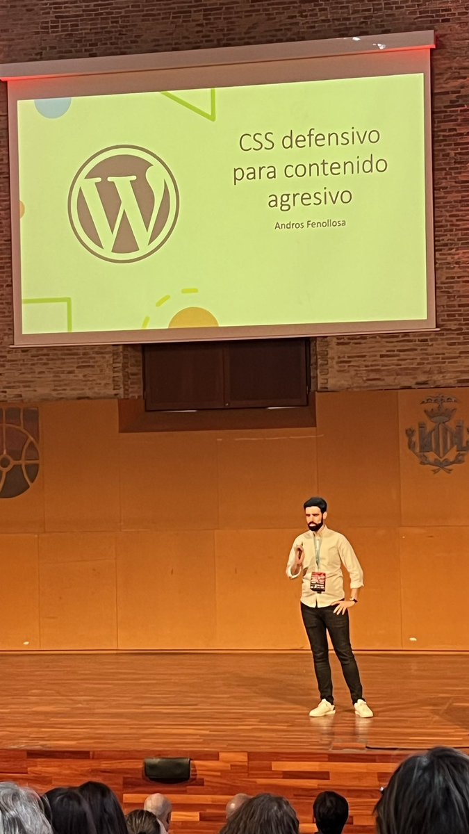 Vaaaamos a por la charla de código 💪🏼👌 para páginas web WordPress en #WCVLC23