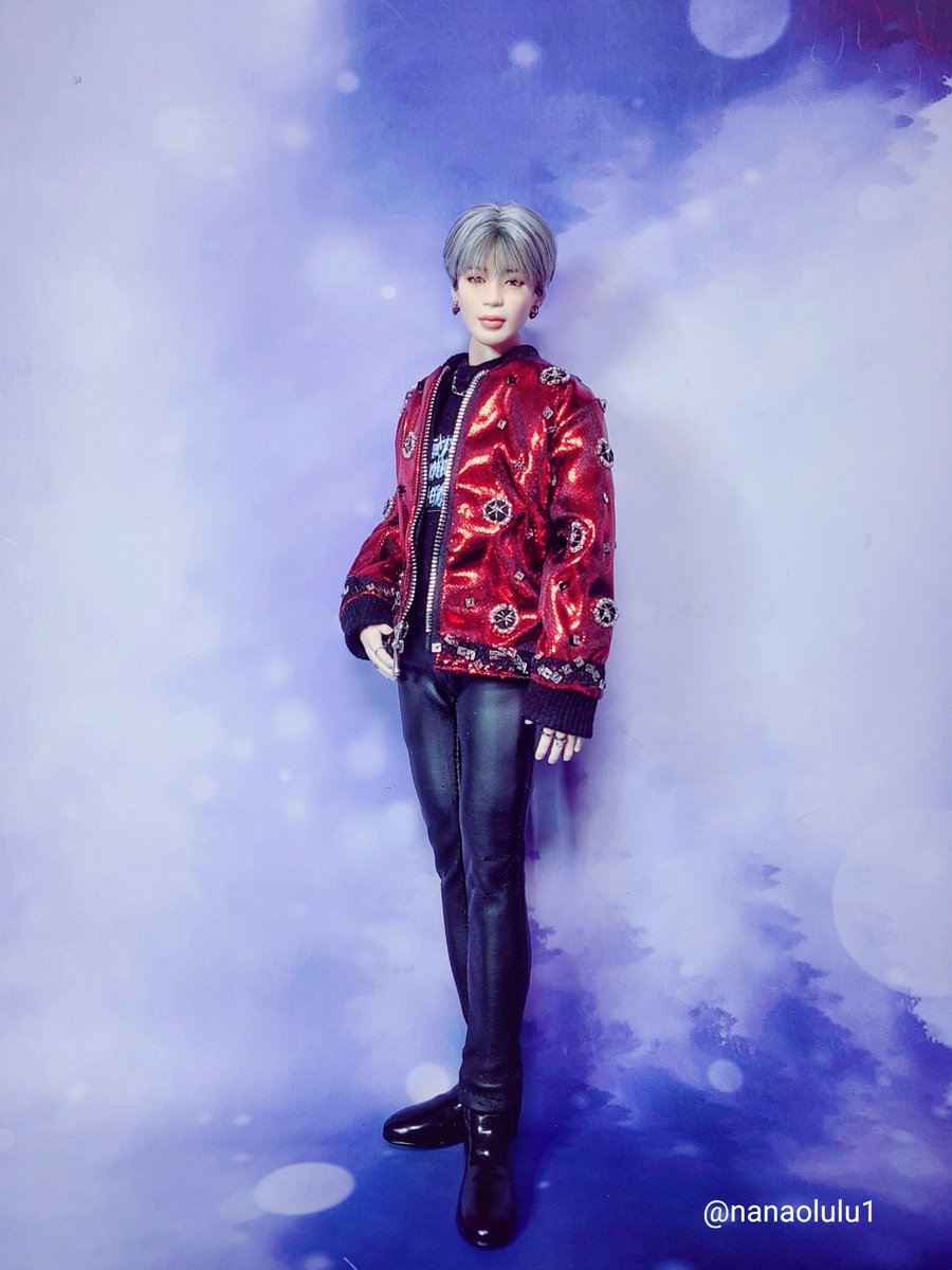 #JIMIN #BTS <a href="/BTS_twt/">방탄소년단</a>
2018 MAMA Red carpet
*Clothes :<a href="/7266/">메이💜</a>
*Repainting: 연필장인 한다스님
*body:customized BMR1959KEN