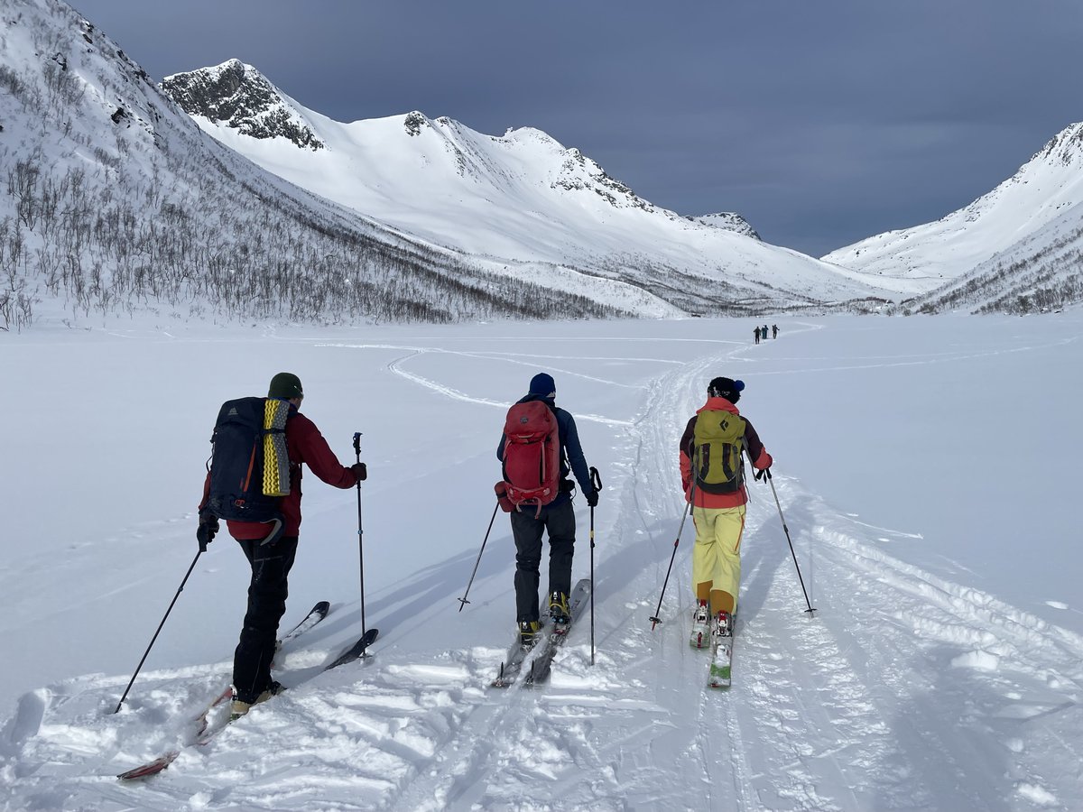 Calling upon <a href="/Extremecontexts/">Extreme contexts</a> researchers! Consider submitting your work to the "The Experience of Space and Place in Extreme Contexts" sub-theme at the 2024 @egosnet conference!