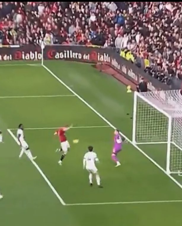 KezLFC's tweet photo. Imagine this was Nunez…. https://t.co/5JeOqu1RAU