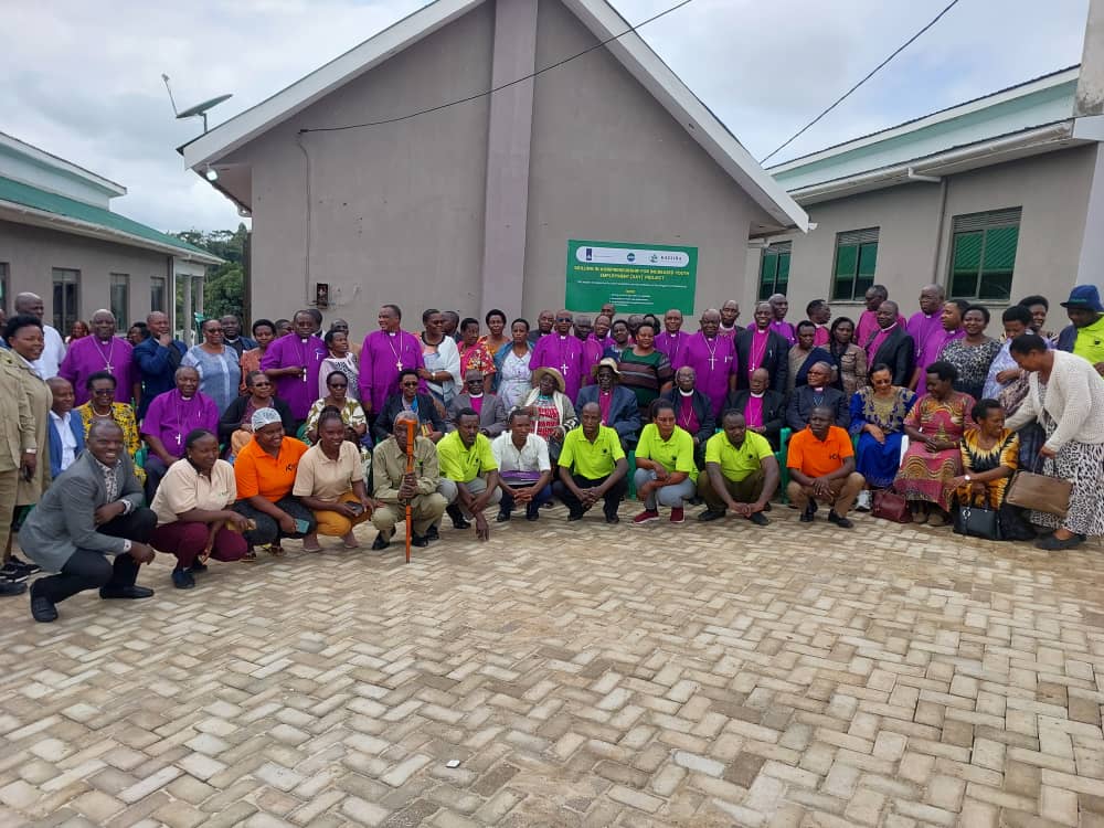 NelsonJimmex's tweet photo. *BKD news update* 
The Bishop of Bunyoro Kitara Diocese Rt. Rev Samuel Kahuma Abwooli and Maama Sarah Abooki have joined the rest of the Bishops and their wives in the
Annual Western Bishops and Wives Conference held in North West Ankole Diocese, at Golden View Hotel, Ibanda. https://t.co/sh2v5wft4X