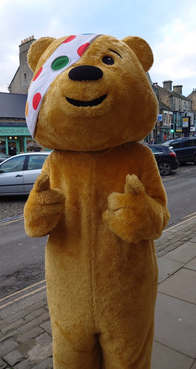 SaraLand4's tweet photo. @GreggsOfficial cheered me up to see Pudsey Bear in Barnard Castle today, collecting for Children in Need! https://t.co/ahffkyYHm8