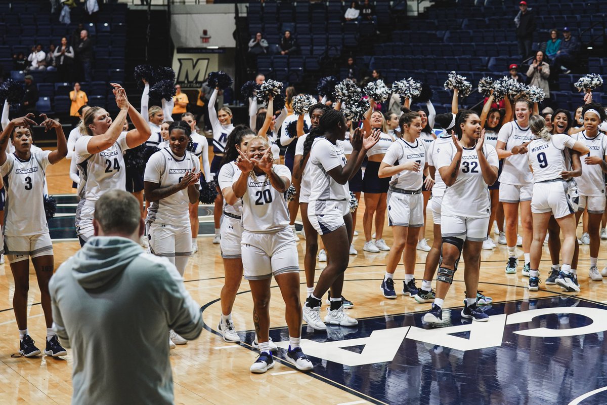 MonmouthHawks's tweet photo. Special night.

How could you NOT want to see these teams?!

🎟️ https://t.co/1FCMM1nHKj https://t.co/SPqqE0aL6g