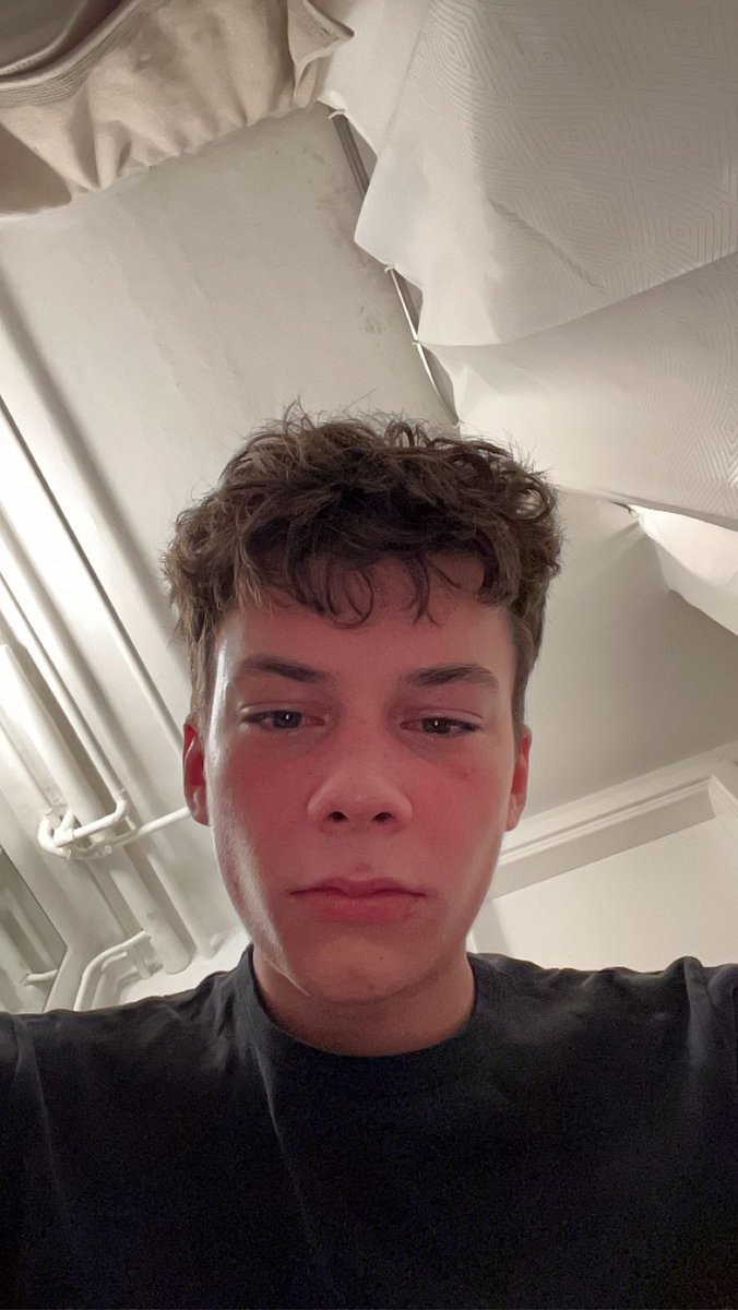 BrunoWezter's tweet image. What 7 öl at Star Bar does to a mf #tweakin