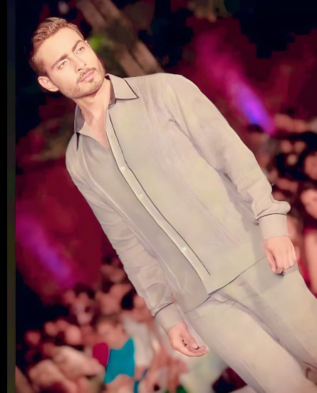 JuanCarlosdeO's tweet photo. Fashion show #modelo #modamen #runway Semana de la moda https://t.co/eIT7YzjCKA