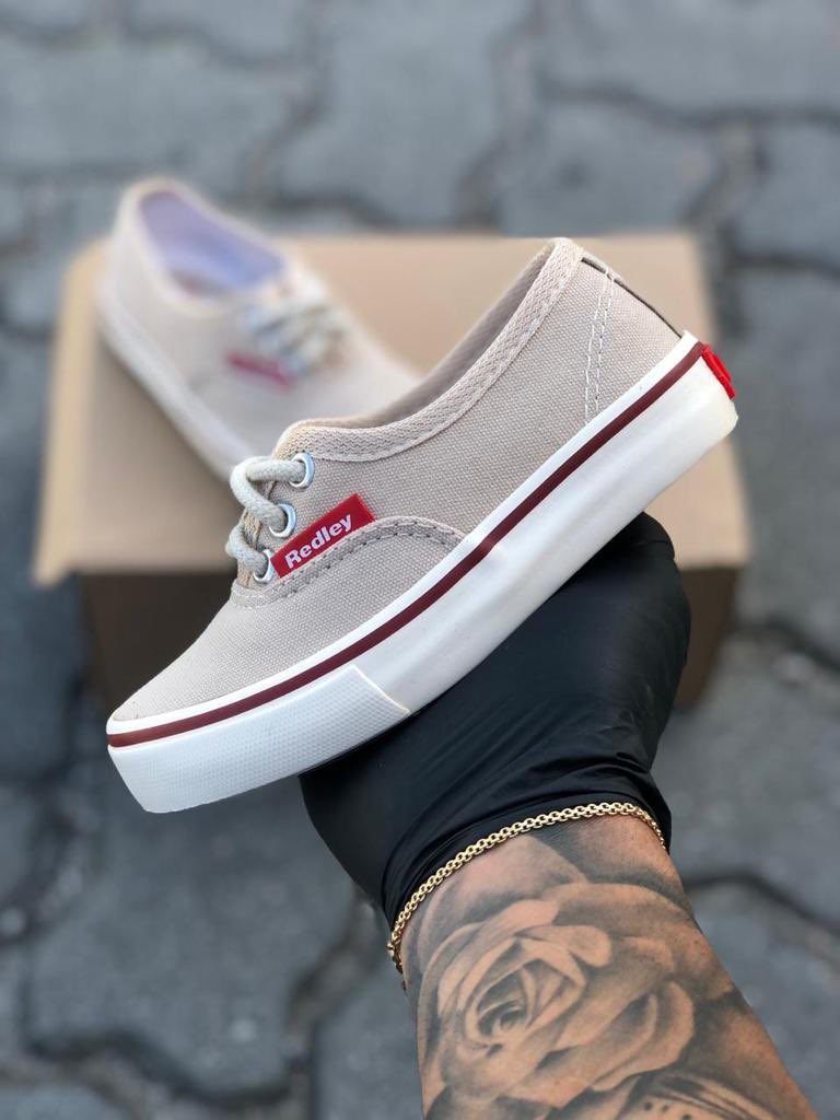 Donato43618372's tweet photo. Tênis da Redley infantil 🥺🥰
 
Do 23 ao 34 

Cores novas 🫶🏽👟 https://t.co/w4qfNj91zi